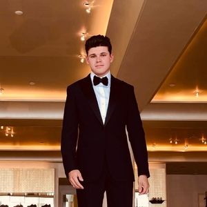 Meet your Posher, Gabe